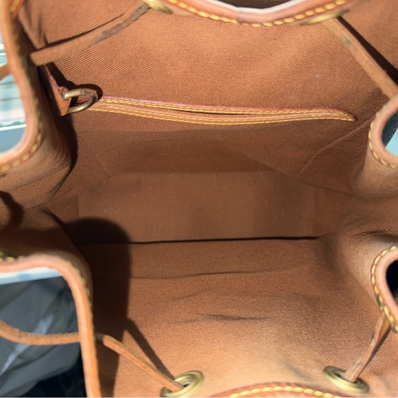 Vintage Monogram Montsouris MM Backpack Louis Vuitton - Picture 8 of 9